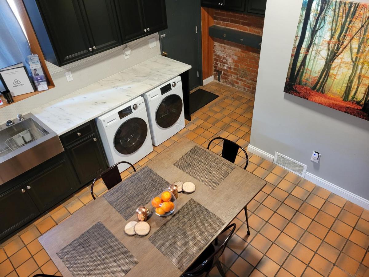 Spacious Industrial Split Level With A Balcony Cincinnati Ngoại thất bức ảnh